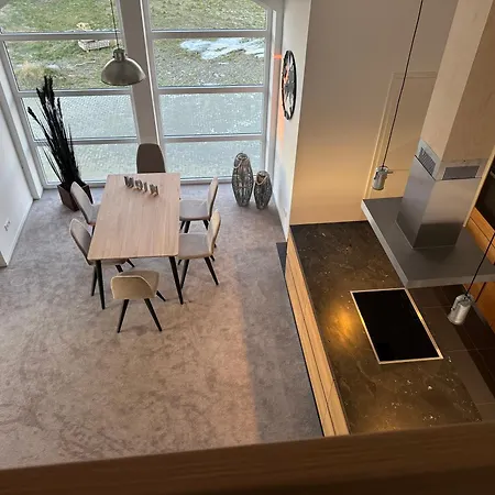 Luett Apartment *